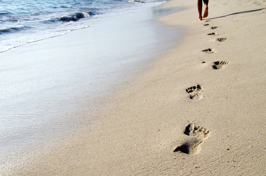 emotional-footprint_footprints-on-beach-sand_image2.jpg